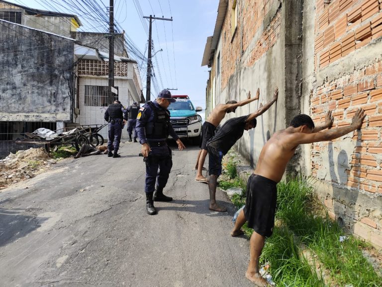 Trio é preso por tentativa de homicídio no bairro Praça 14 em Manaus